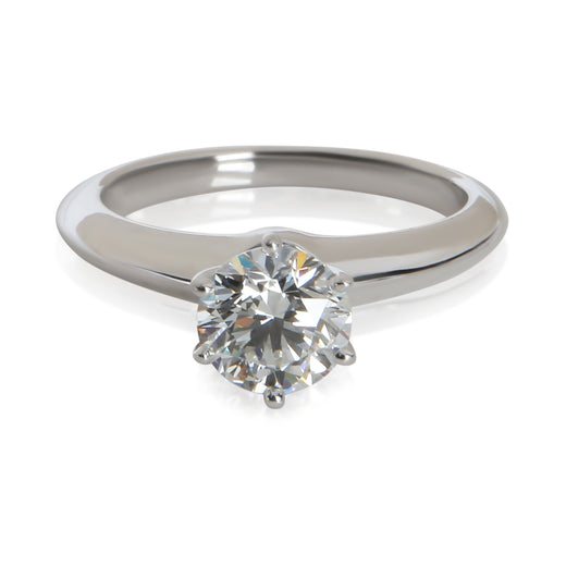 Tiffany & Co. 0.97 Ct Round Brilliant Diamond Engagement Ring 950