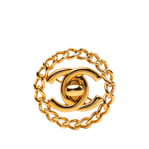 CC Gold Plated Turn Lock Chain Round Brooch - Image 1