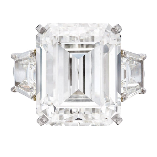 Verde 5ct IGI Certified Lab Grown VS Emerald Cut Diamond Ring