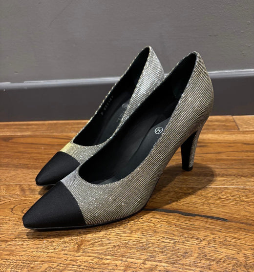 Chanel Silver Glitter Pumps