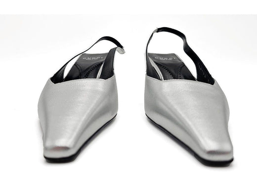 Guci Silver Leather Slingback Sandals
