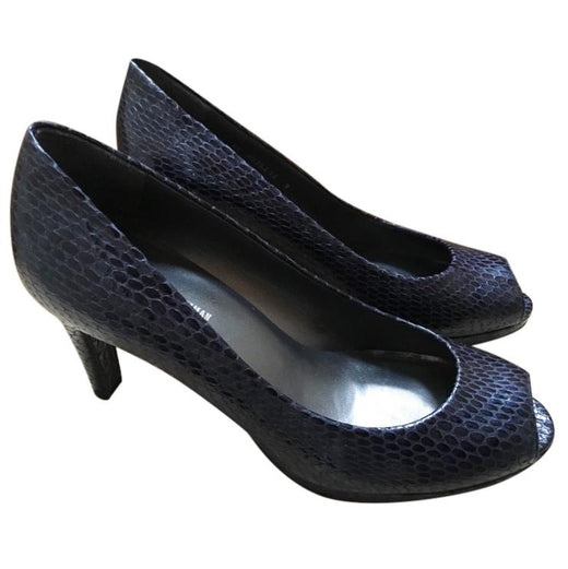 Stuart Weitzman Peep toe shoes