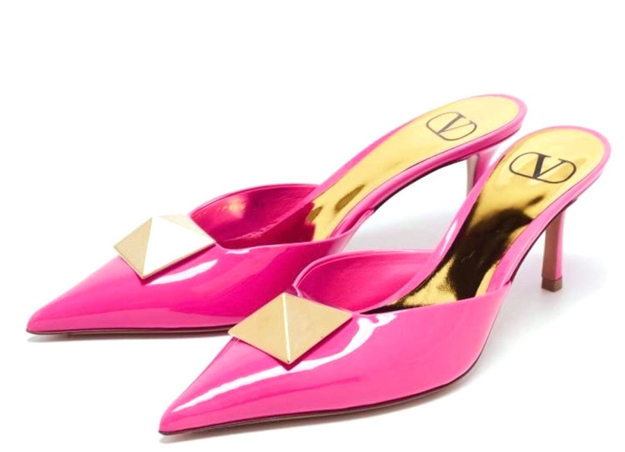 Valentino Garavani Pink and Gold Patent Leather with Metal Embellishments Heeled Shoes