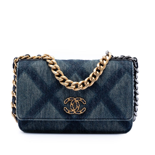 Denim 19 Flap Wallet On Chain - Image 1