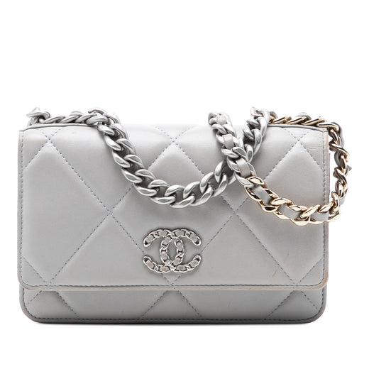 Quilted Lambskin 19 Wallet on Chain - Image 1