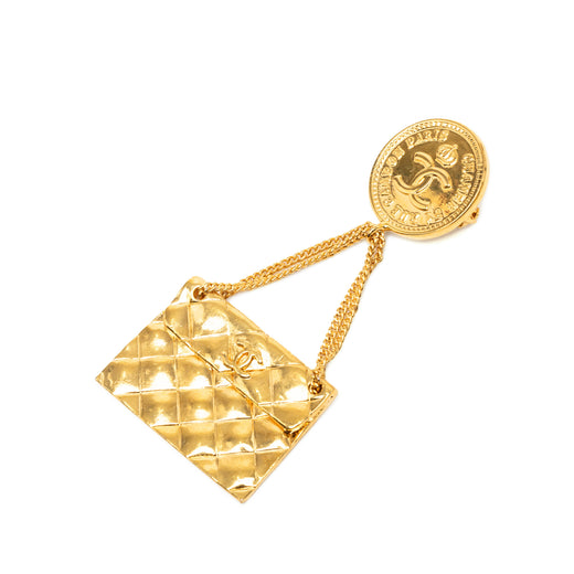CC Gold Plated Quilted Flap Bag Medallion Brooch - Image 1