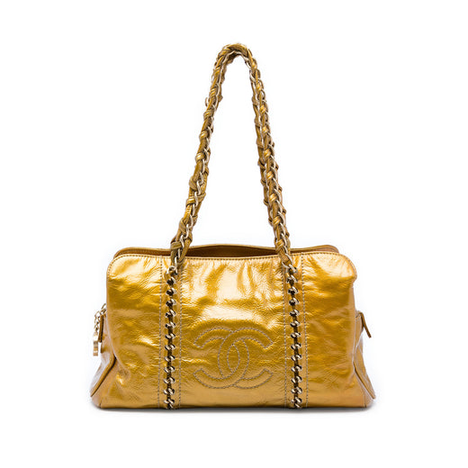 Medium Crinkled Patent Luxe Ligne Tote - Image 1