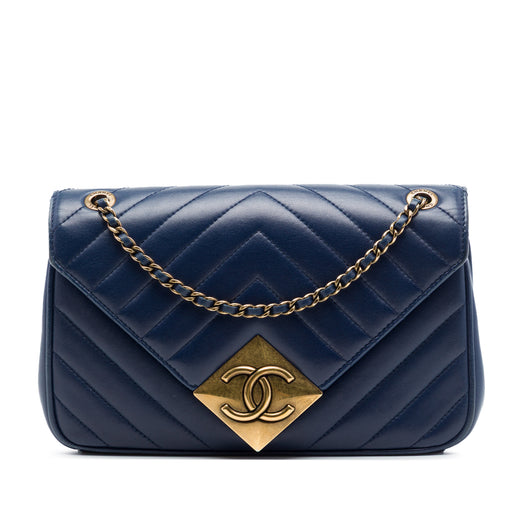 Chevron Lambskin Pyramid CC Flap - Image 1