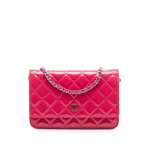CC Quilted Patent Wallet on Chain - Image 1