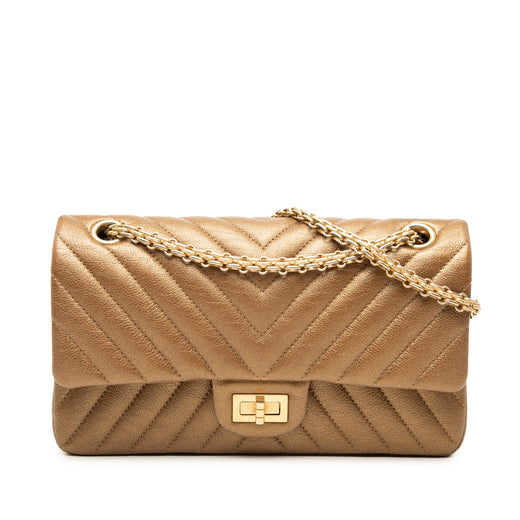 Chevron Metallic Aged Calfskin Reissue 2.55 Double Flap 225 - Image 1