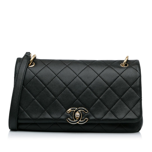 Large Lambskin Twist Chain Enamel CC Flap - Image 1
