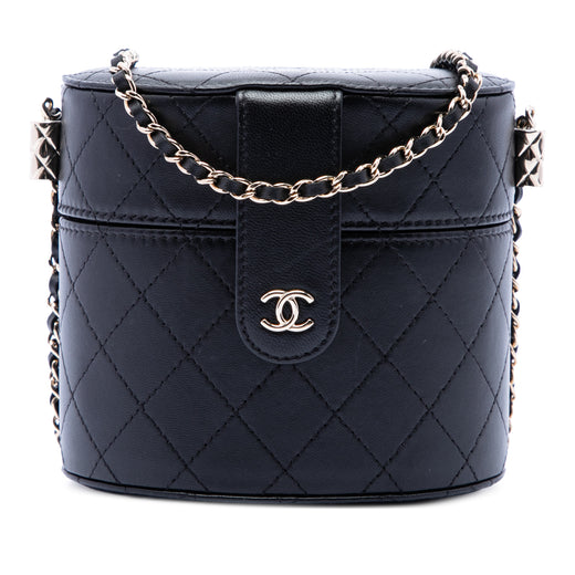 CC Quilted Lambskin Round Vanity Clutch With Chain - Image 1