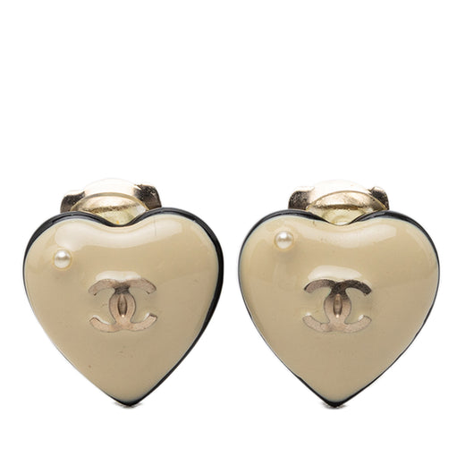 CC Resin Faux Pearl Heart Clip On Earrings - Image 1