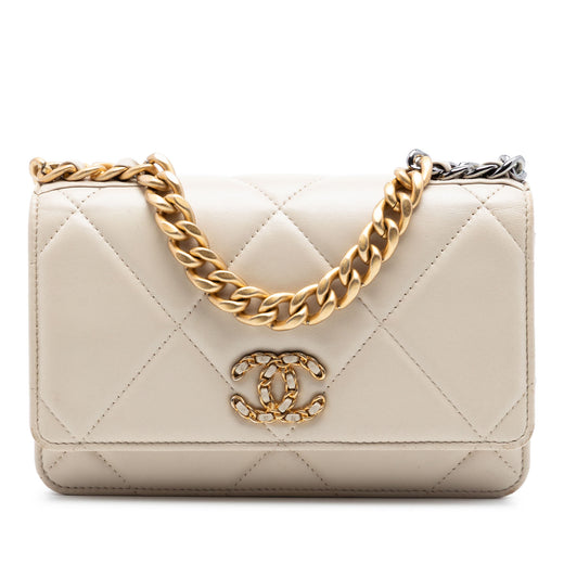 Quilted Lambskin 19 Wallet on Chain - Image 1