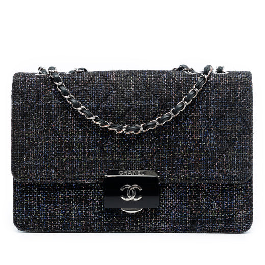 Large Quilted Tweed Beauty Lock Flap - Image 1