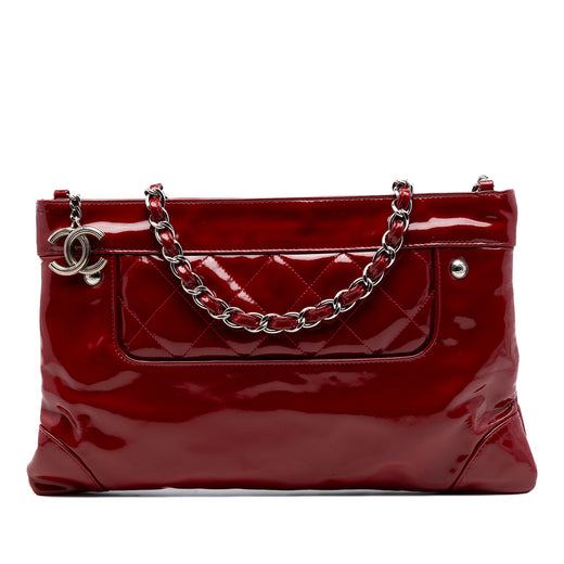 CC Quilted Patent Chain Shoulder Bag - Image 1