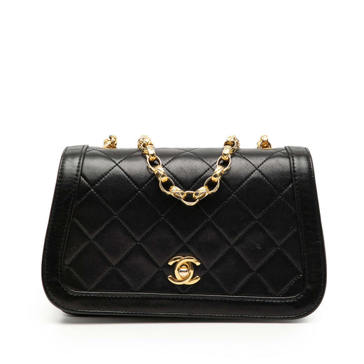 CC Quilted Lambskin Bijoux Chain Curved Full Flap