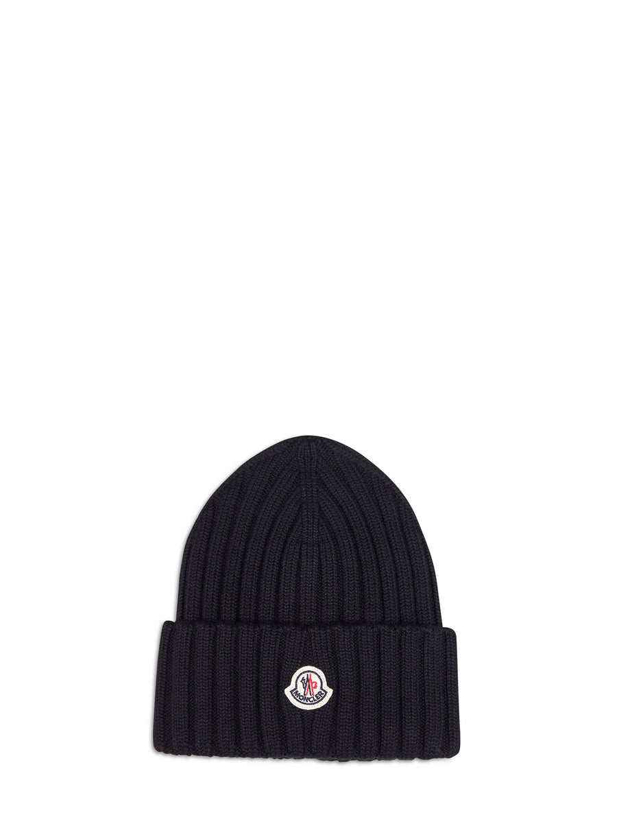 Moncler L20933b00036a9327999 Ribbed Virgin Wool Beanie — Black Beanies