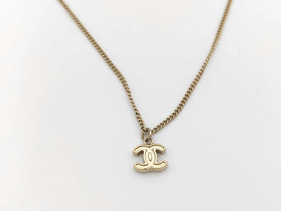 Chanel Barrettes Logo Plated Gold Gold_plated Jewelry