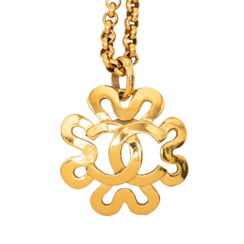 Gold Plated CC Clover Chain Pendant Necklace - Image 2