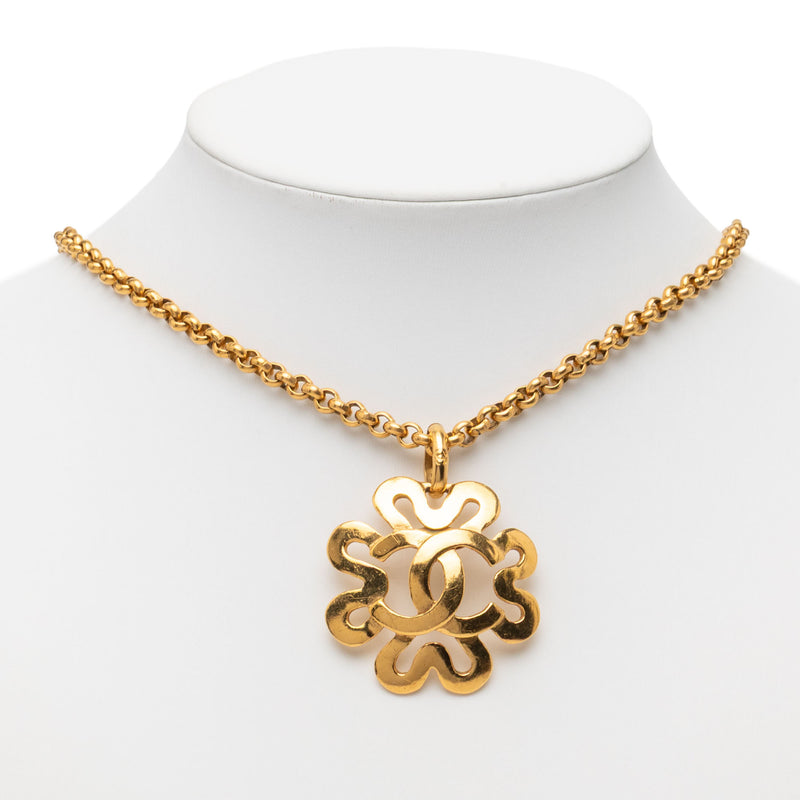 Gold Plated CC Clover Chain Pendant Necklace - Image 5