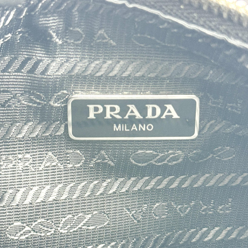 Prada Re-Edition 2005 Hobo Tessuto With Saffiano Leather Black Nylon
