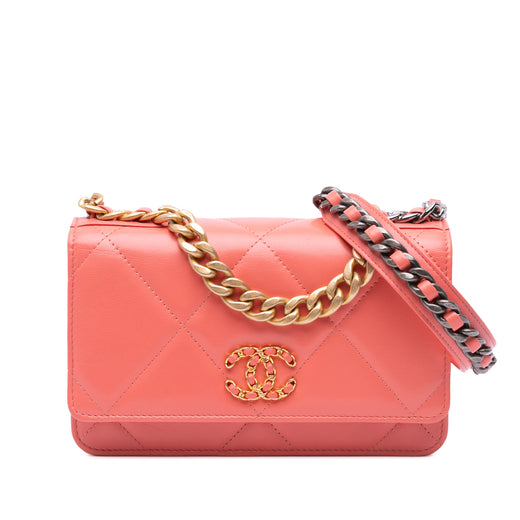 Quilted Lambskin 19 Wallet on Chain - Image 1