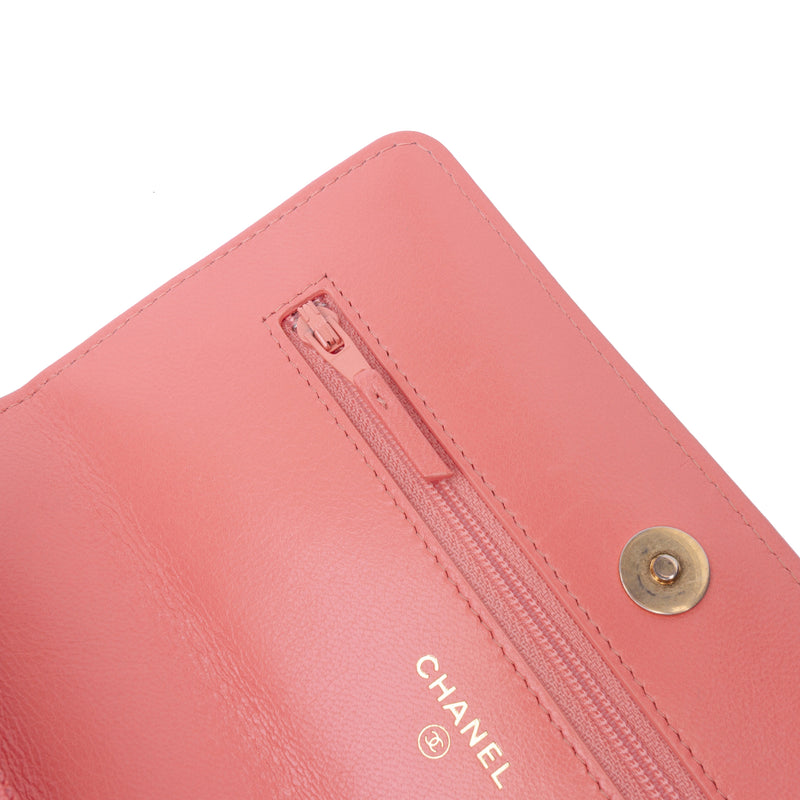 Quilted Lambskin 19 Wallet on Chain - Image 9