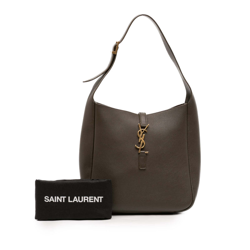 Small Grained Calfskin Supple Le 5 a 7 Soft Hobo - Image 10