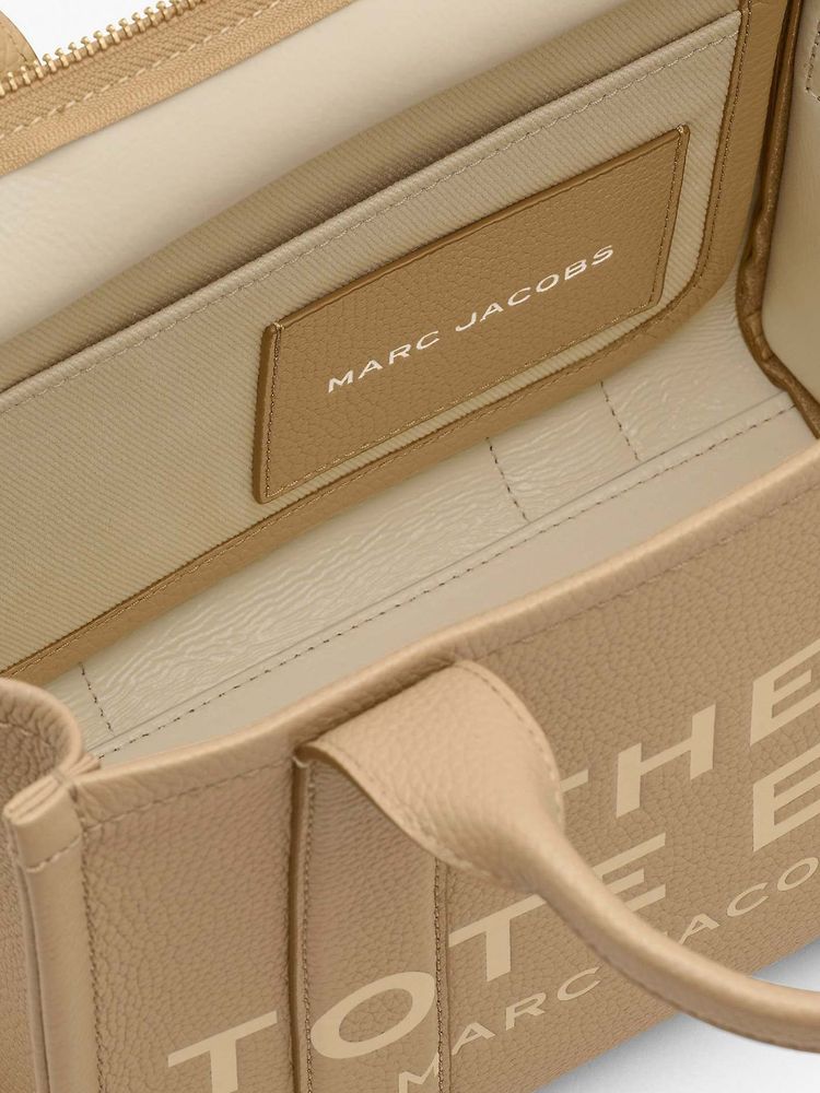 Marc Jacobs Cow Leather Tote Bag — Beige