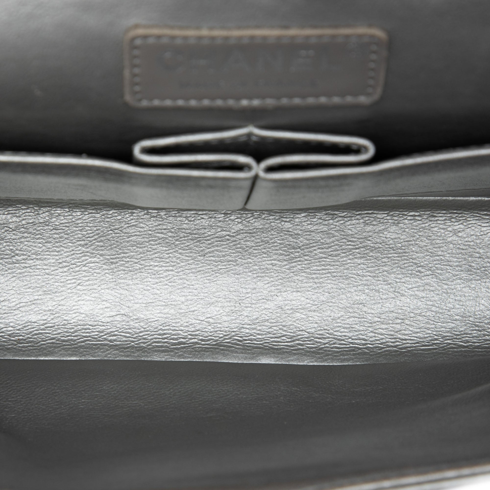 Medium Classic Chevron Metallic Caviar Double Flap - Image 4