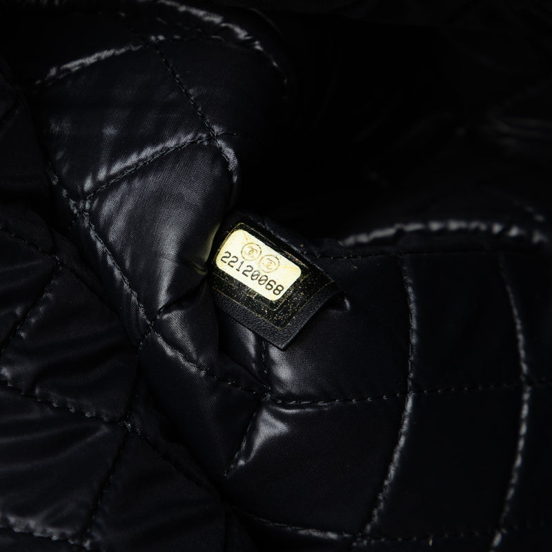 Large Quilted Lambskin Casino Charms O Case Clutch - Image 6