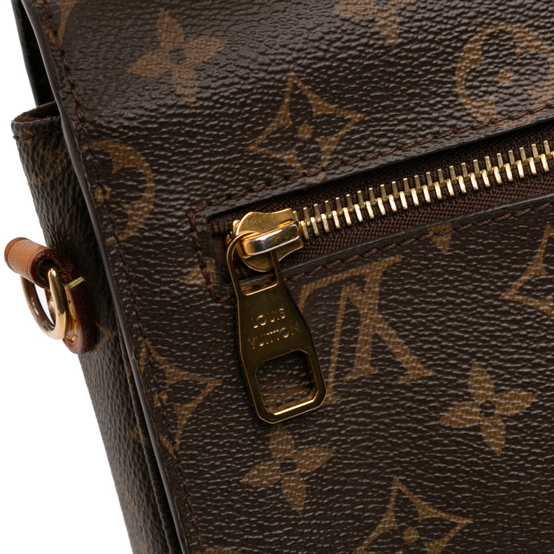 Monogram Pochette Metis - Image 7