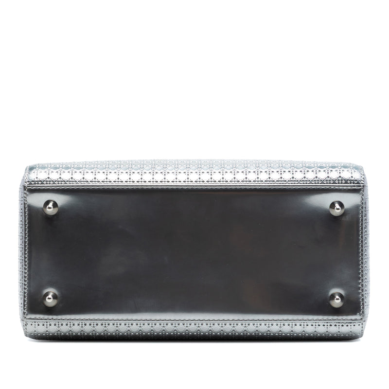 Medium Metallic Patent Microcannage Lady Dior - Image 3