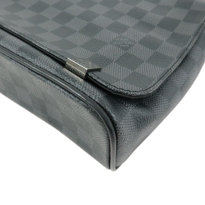 Louis Vuitton District Nm Messenger Damier Graphite Gray Canvas