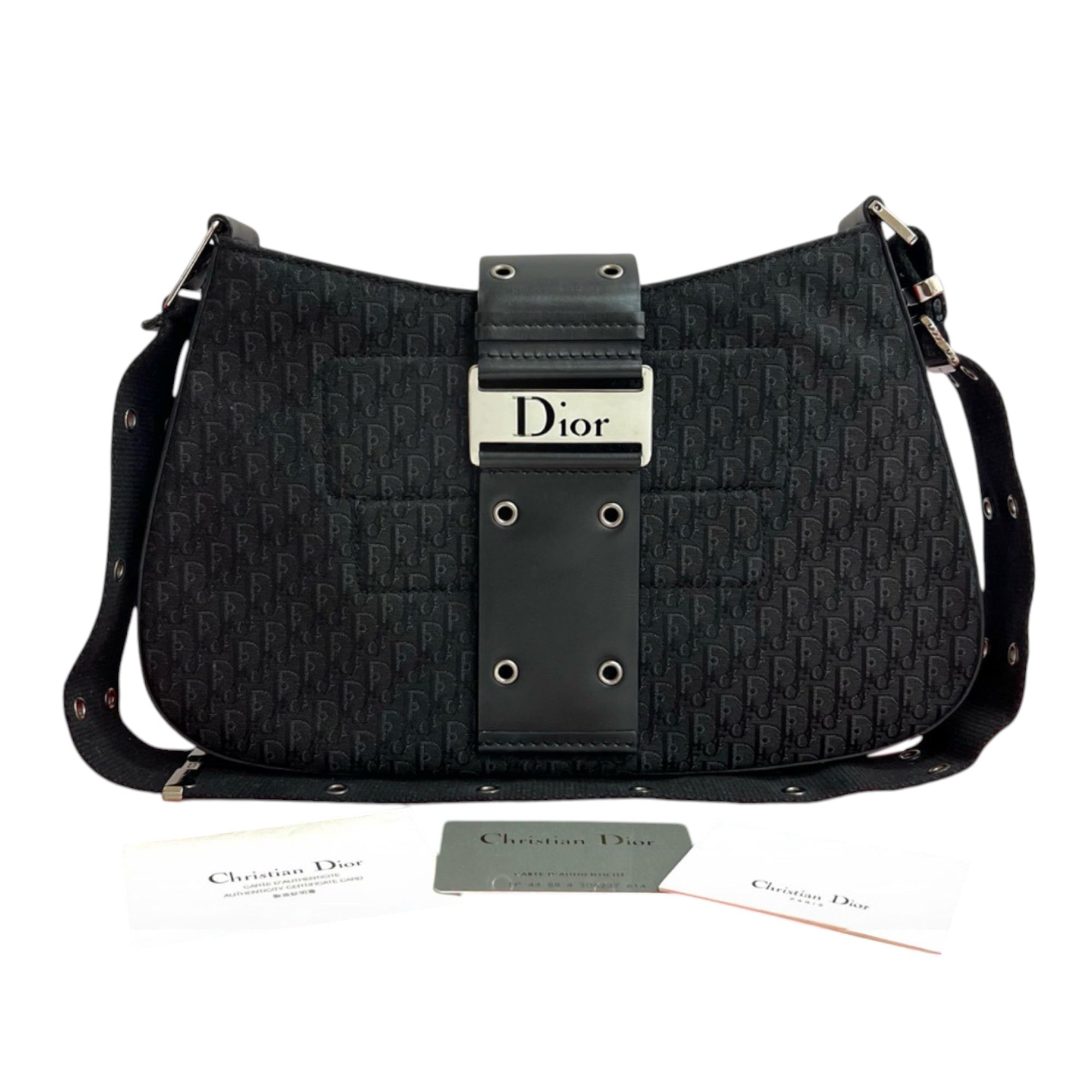 Canvas Street Chic Columbus Shoulder Bag - Image 10