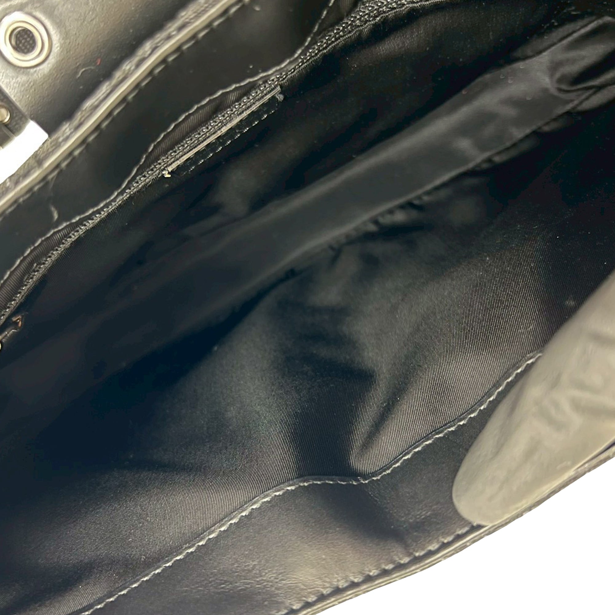Canvas Street Chic Columbus Shoulder Bag - Image 5