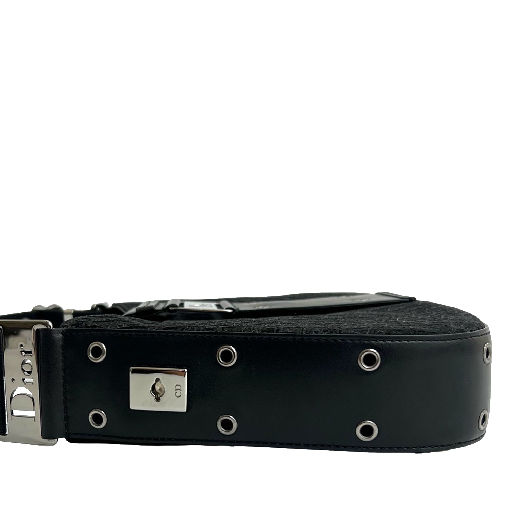Canvas Street Chic Columbus Shoulder Bag - Image 7