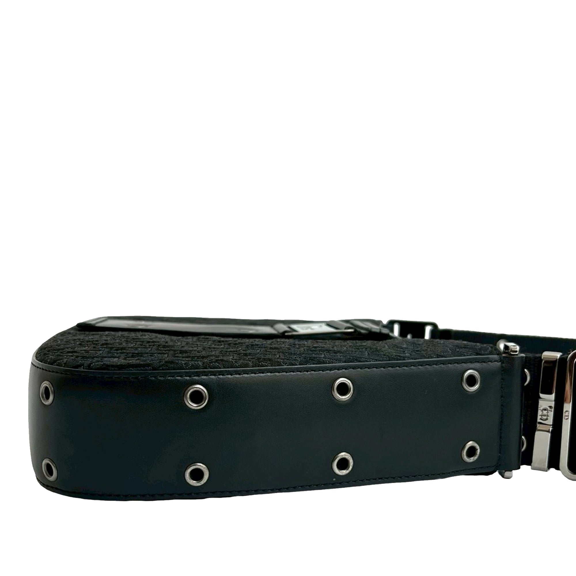 Canvas Street Chic Columbus Shoulder Bag - Image 8