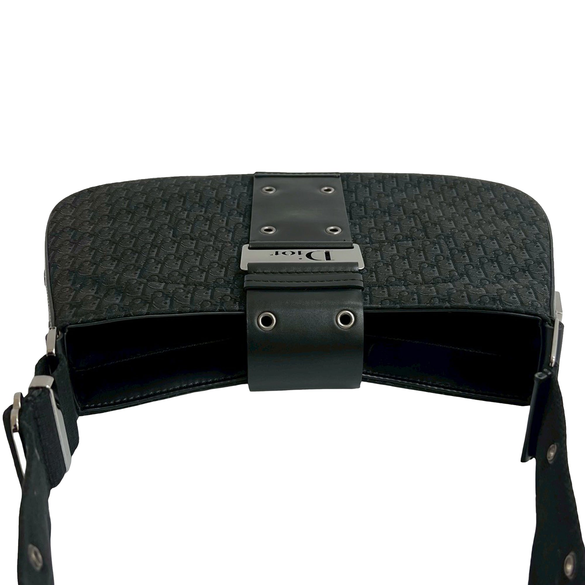 Canvas Street Chic Columbus Shoulder Bag - Image 9