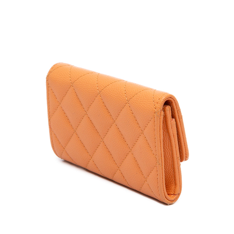 Quilted Caviar 19 Flap Card Holder - Image 2