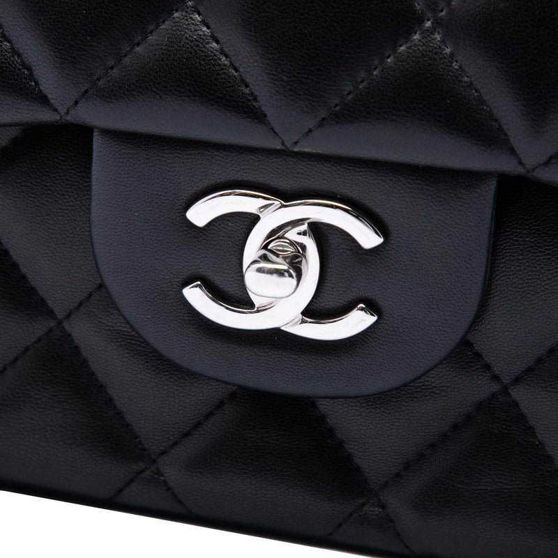 Jumbo Classic Lambskin Double Flap - Image 5