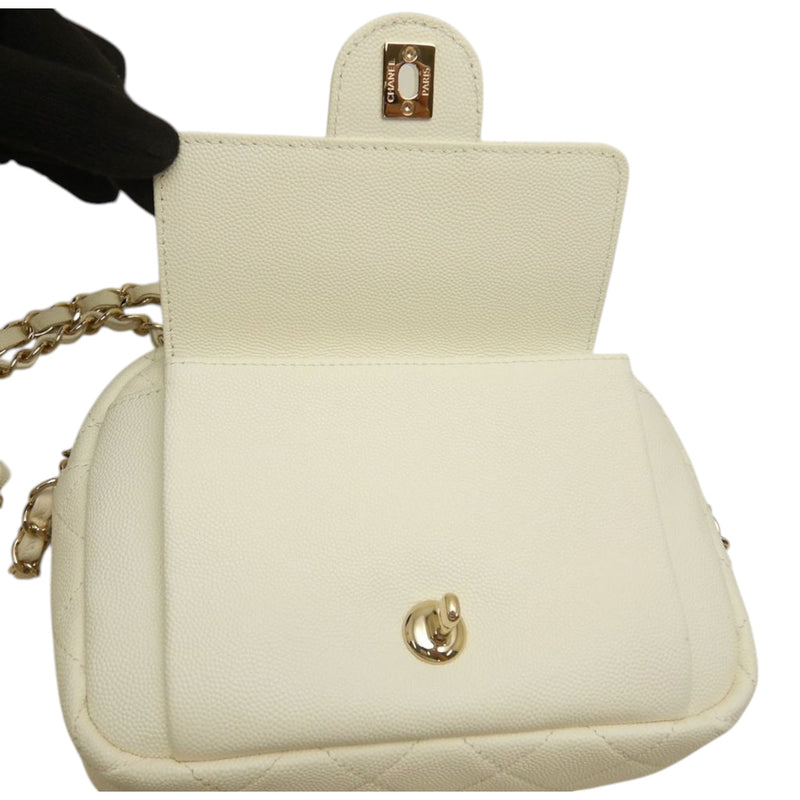 CC Quilted Caviar Day Camera Bag - Image 10