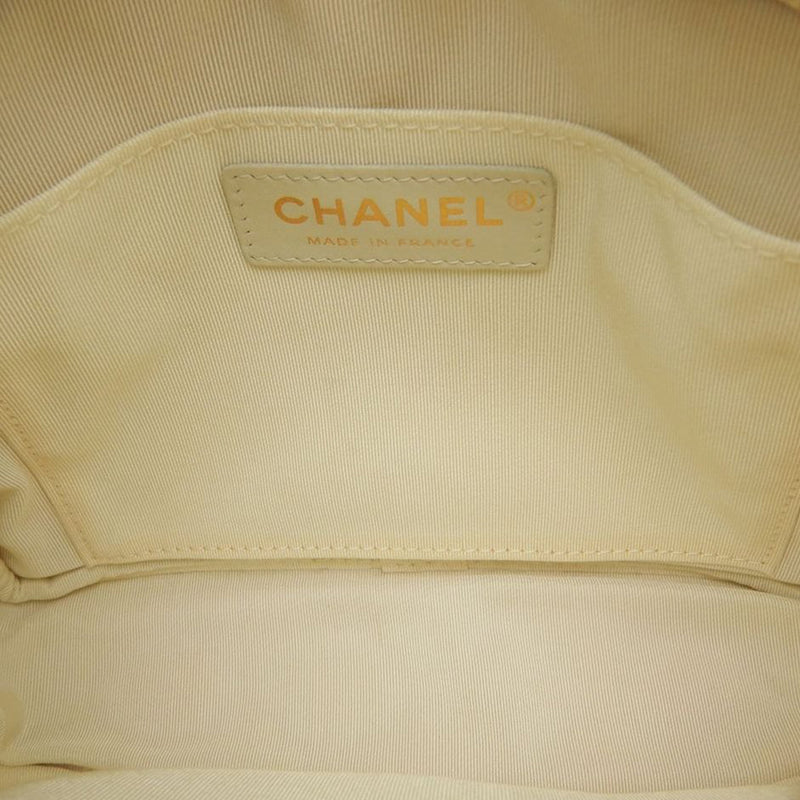 CC Quilted Caviar Day Camera Bag - Image 8
