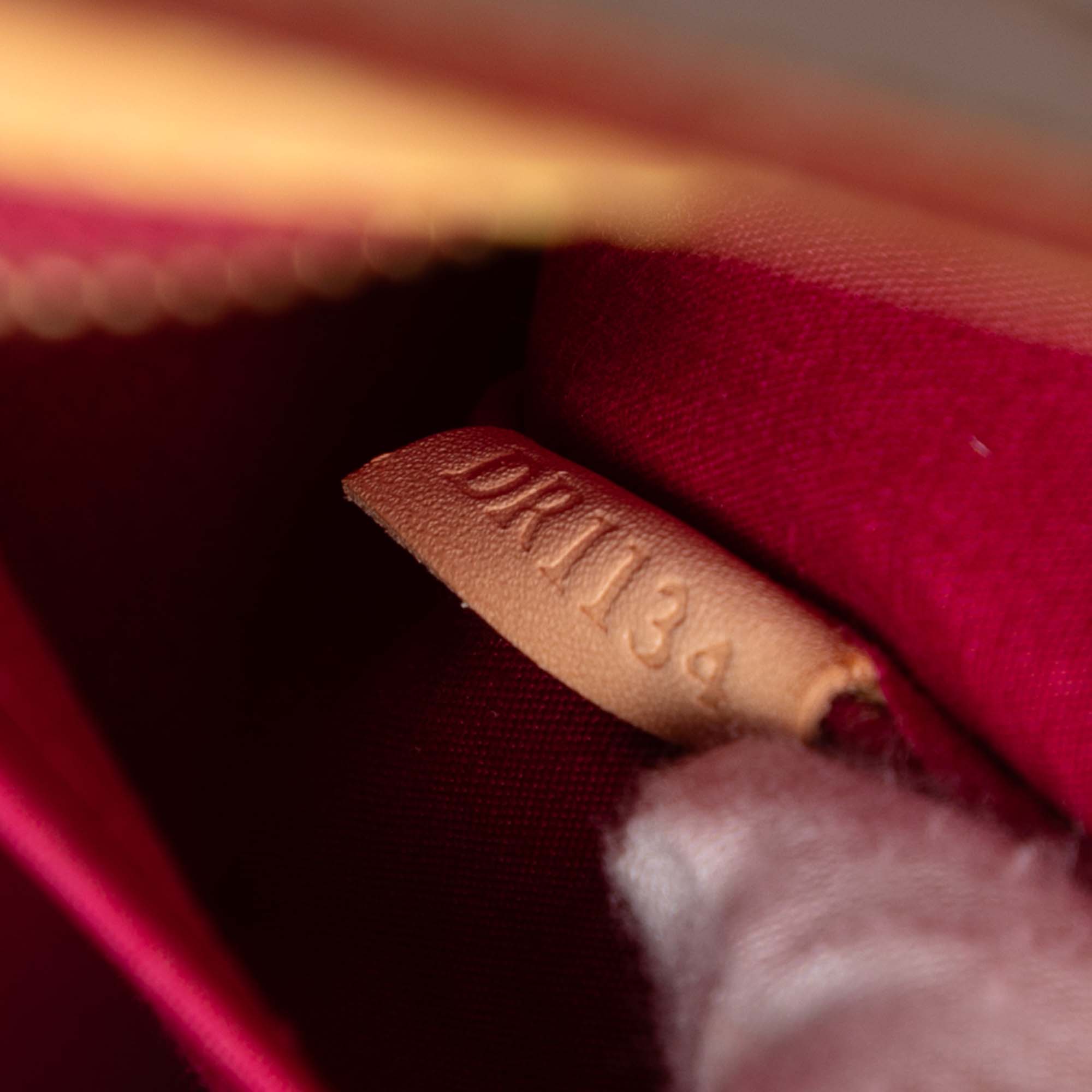 Monogram Vernis Brea MM - Image 6