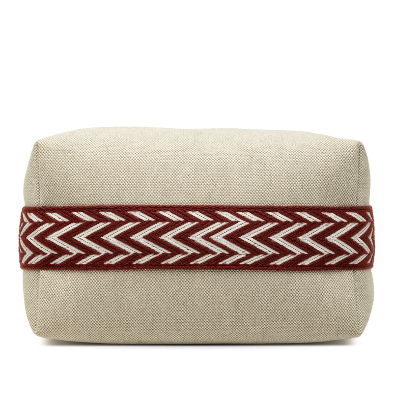 Small H Plume Bride A Brac Case - Image 3