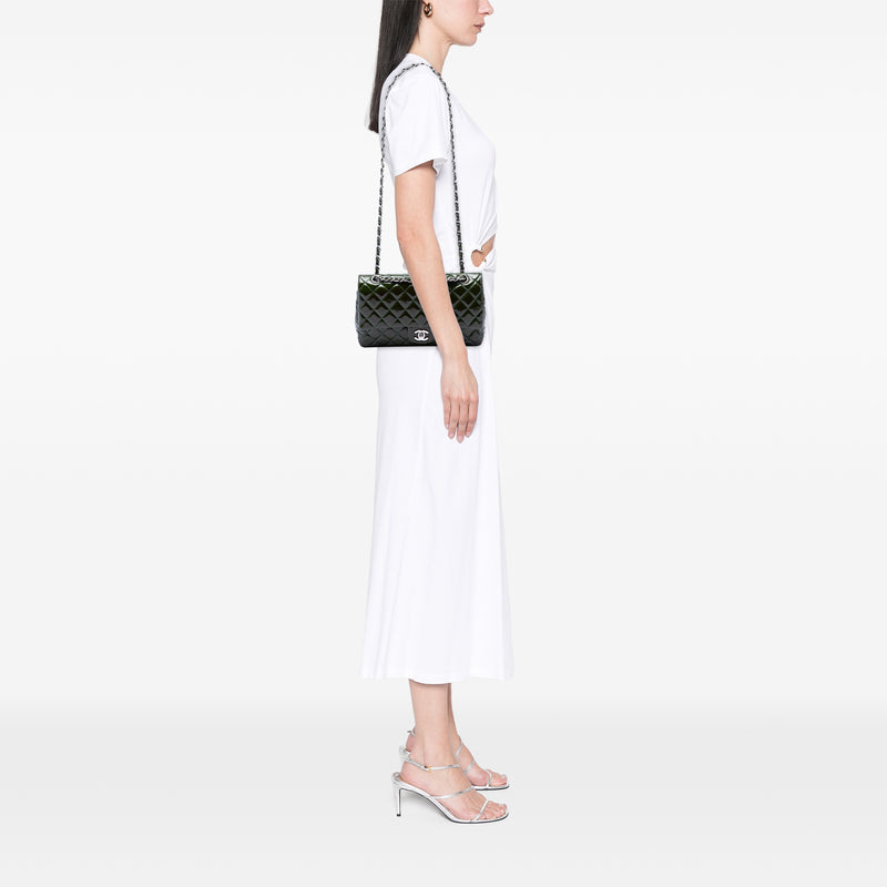 Medium Classic Patent Double Flap - Image 6