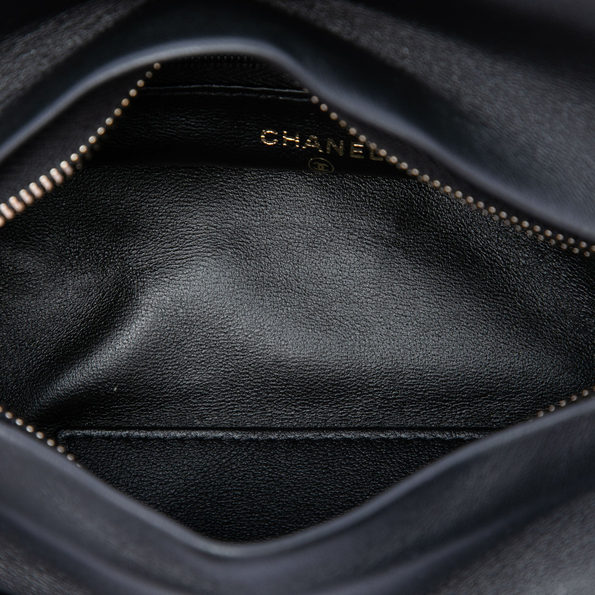 CC Quilted Velvet Crystal Wristlet Clutch - Image 4
