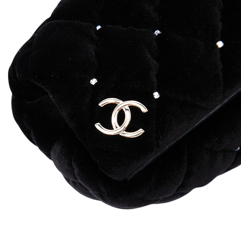 CC Quilted Velvet Crystal Wristlet Clutch - Image 5