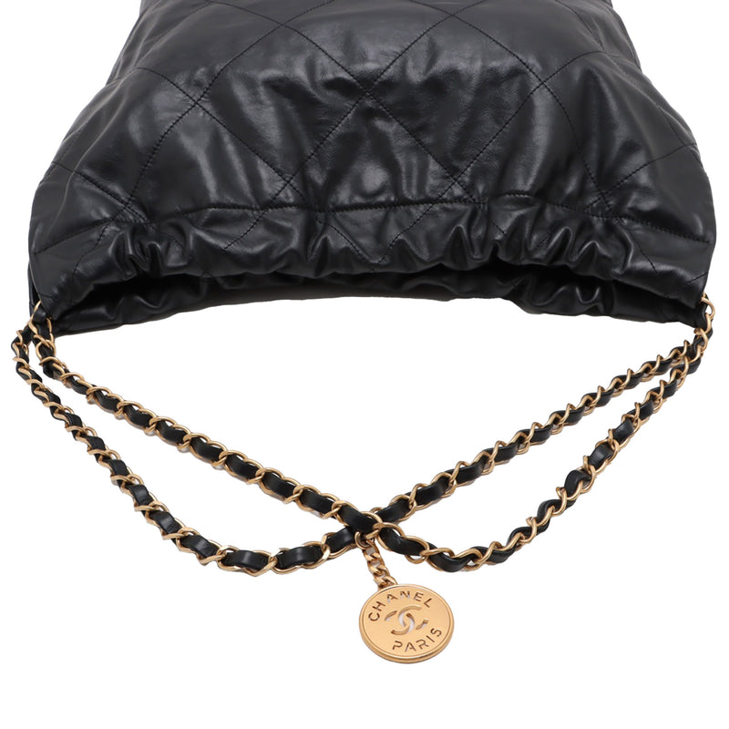 Medium Quilted Shiny Calfskin 22 Handbag - Image 10